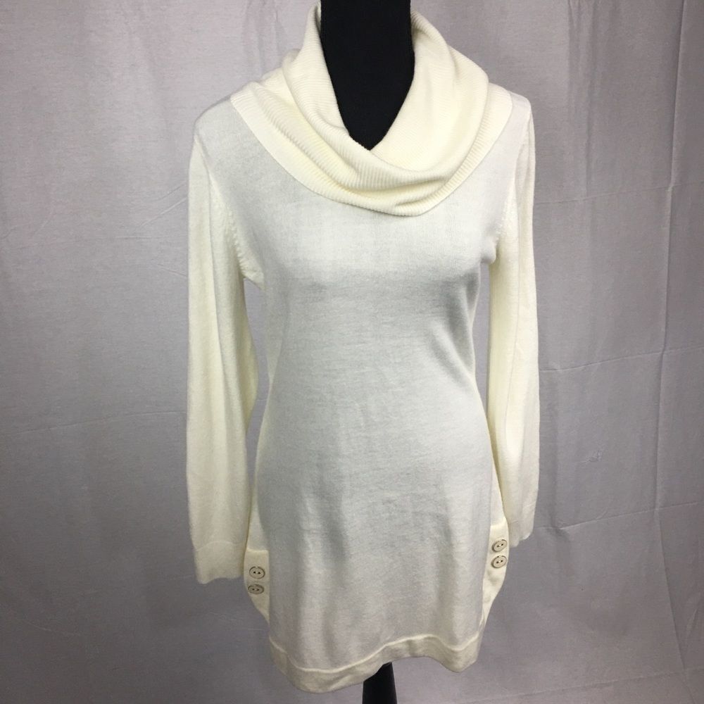 Vintage Suzie Medium white cowl neck soft sweater